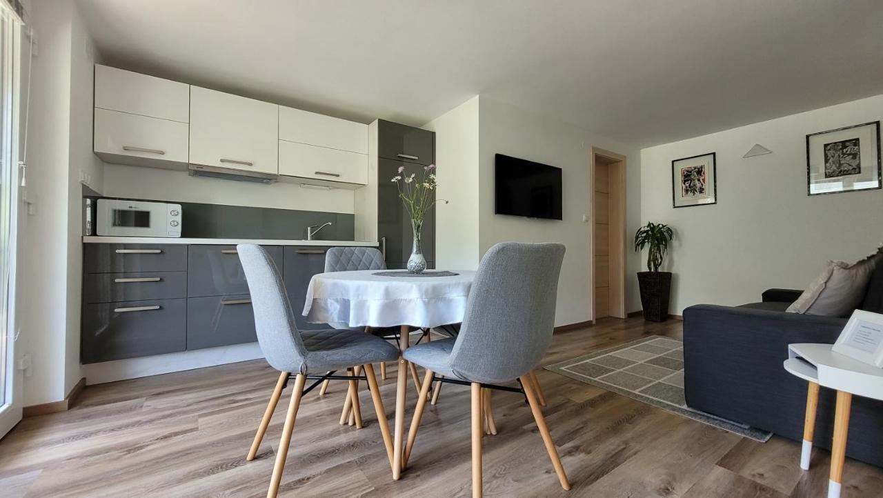 Apartma Julija Luče Eksteriør billede